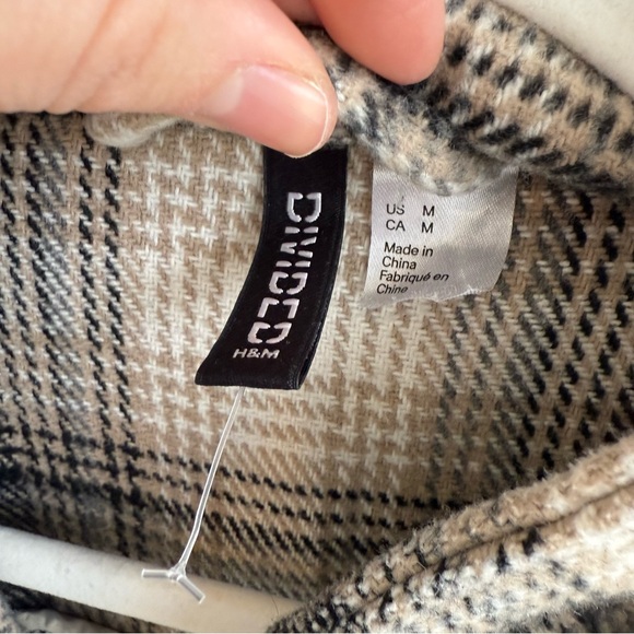 H&M plaid oversized shacket - med - Picture 6 of 6